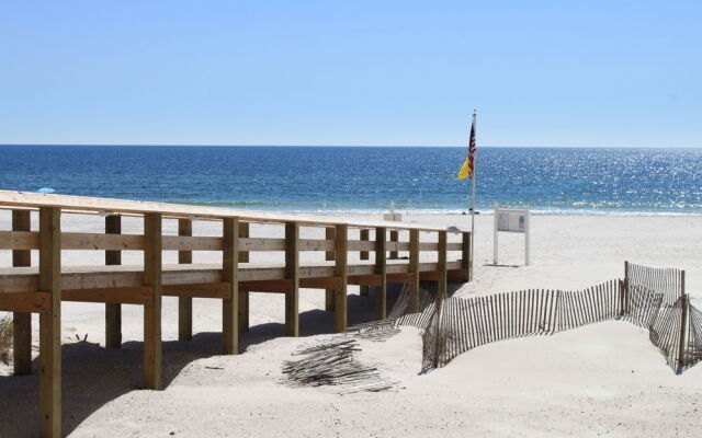 Phoenix West Ii Condominiums