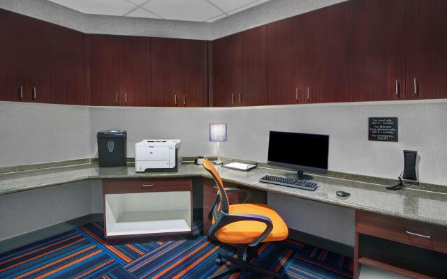 Hampton Inn & Suites Syracuse Dewitt