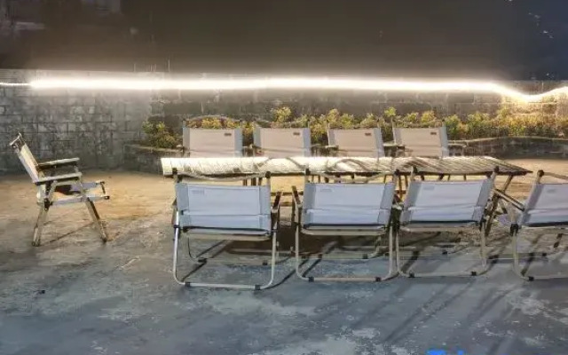 Zaishui Yifang Inn (Zhaoping Huangyao Ancient Town Longzhu)