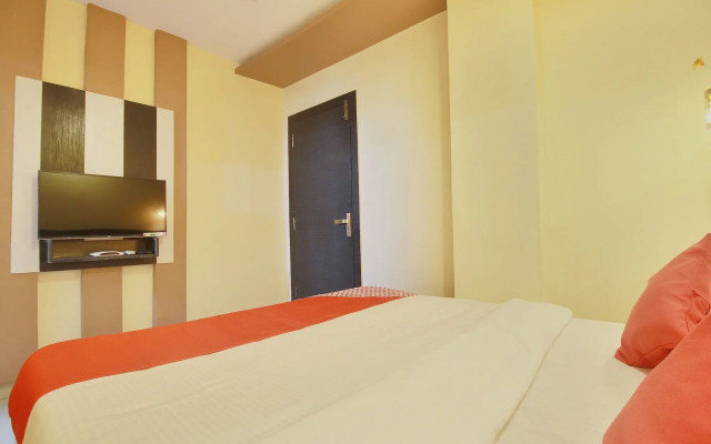 OYO 070 Hotel RJ Grand