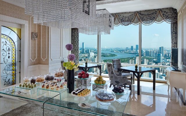 Pullman Shanghai Central-in XinTianDi & Yu Garden Area