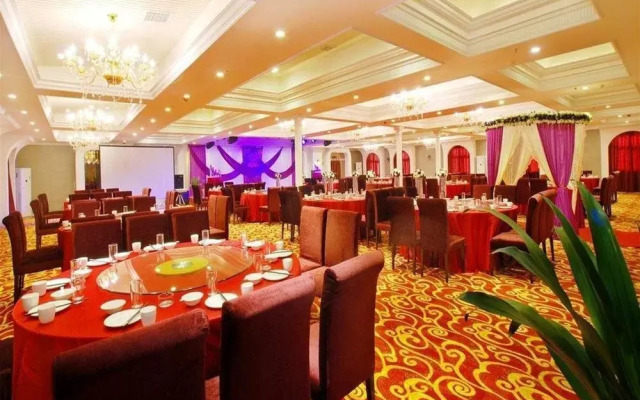 Guxiang Runtu Business Hotel