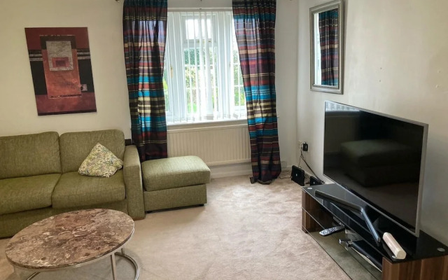 Glendale Close Homely House in Nottingham