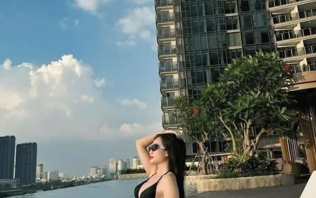Metropole Residences Luxury Suite