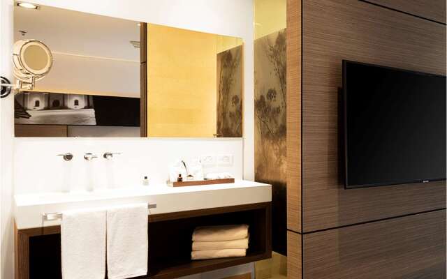 EK Hotel By Preferred Hotels Group