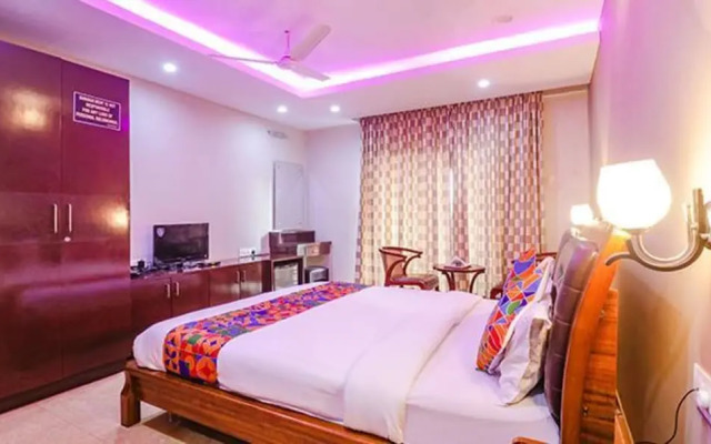 Fabhotel Turning Point