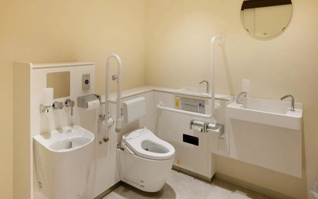 hotel androoms Naha Port
