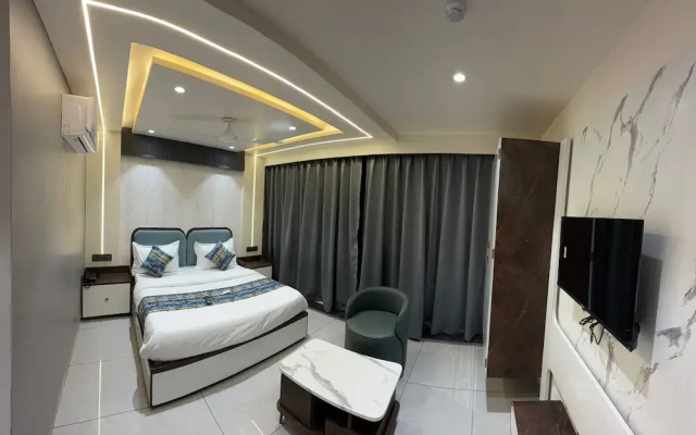 Hotel Vallabh Sky