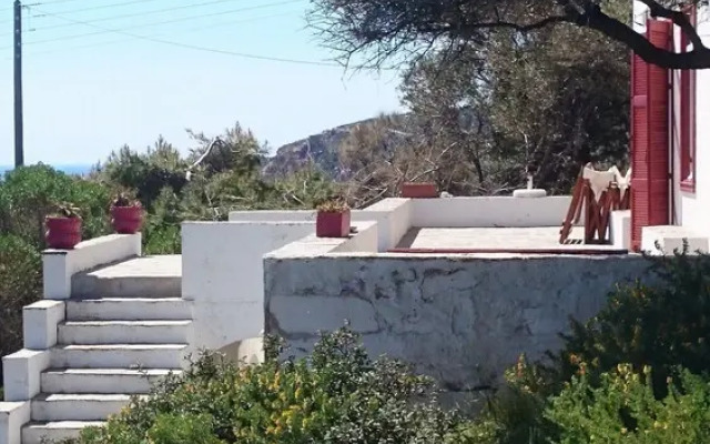 Stunning House - Sleeps 11, Terrace & Sea View