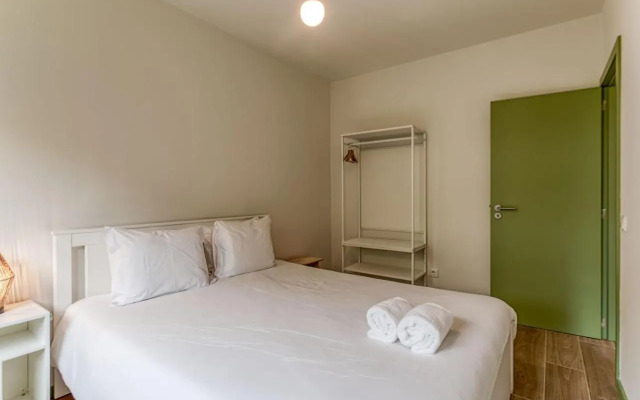 Travel and Live Apartments