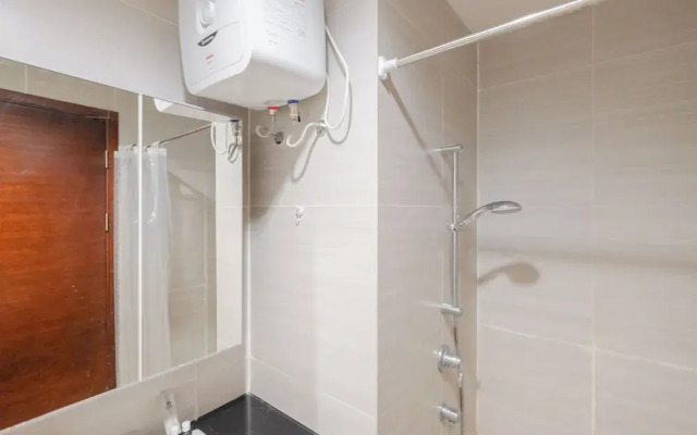 Cozy Stay Studio At West Vista Apartment