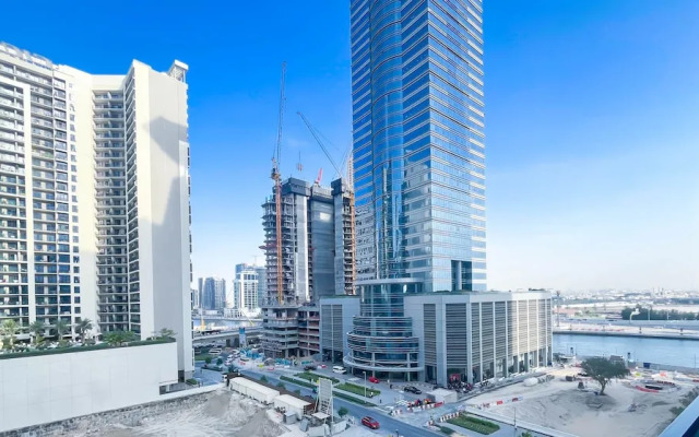 Luxury 2BR in Merano Tower Stunning City Views