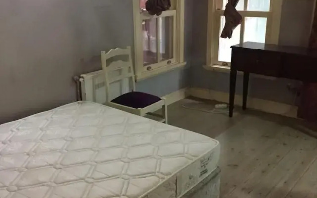 Bufes Hotel
