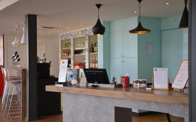 ibis Issoire