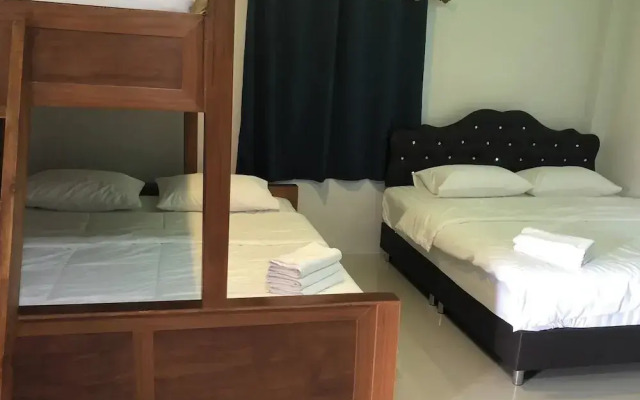 Suksabai Raiwan And Pool Villa