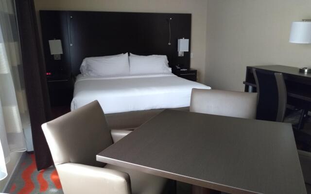 Holiday Inn Express Hotel & Suites Waterford by IHG