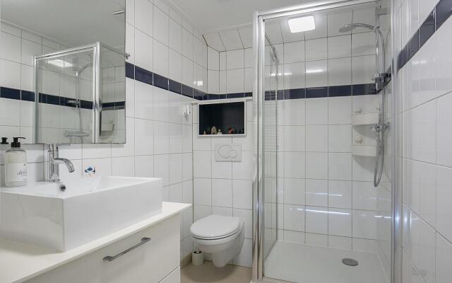 Holiday Home in Grou With Bubble Bath