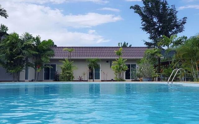 Palm Lodge Resort