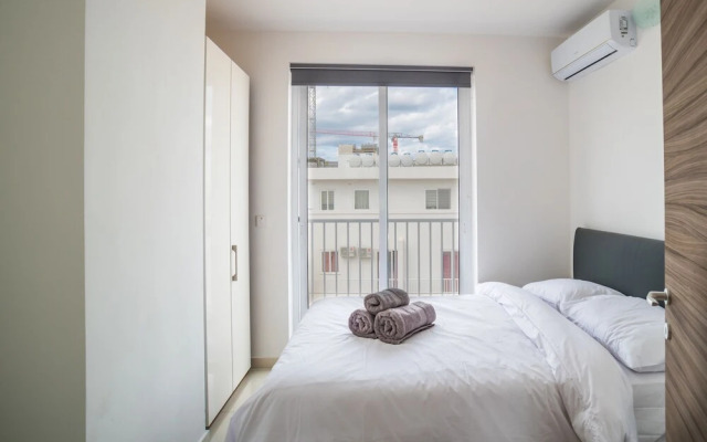 Saint Julian's Penthouse Apartment