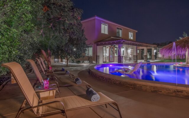 Aquarius of the Desert Six Bedroom House