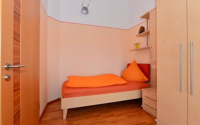 Apartment in Bavaria With Scenic Garden Views