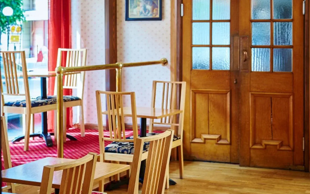 Hotel Bishops Arms, Köping