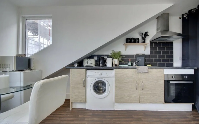 Top Floor Apartment in South Parade Pier