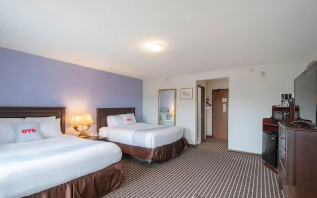 OYO Townhouse Houston Airport North