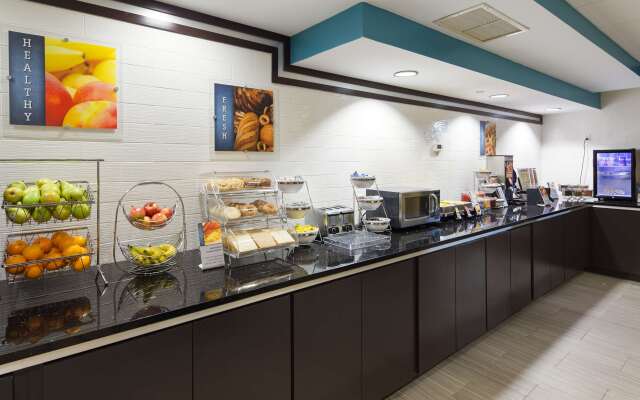 Best Western Plus Birmingham Inn & Suites