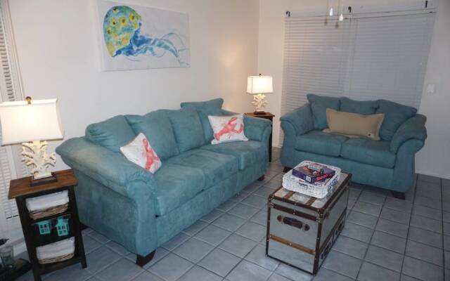 Barefoot Bungalow by Beachside Mngmt