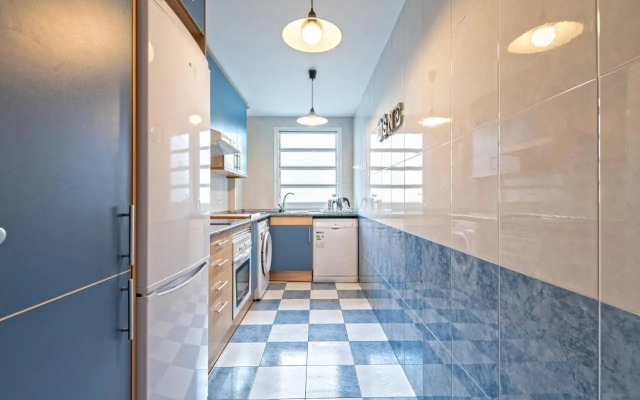 Cálido apartamento con piscina en Barcelona