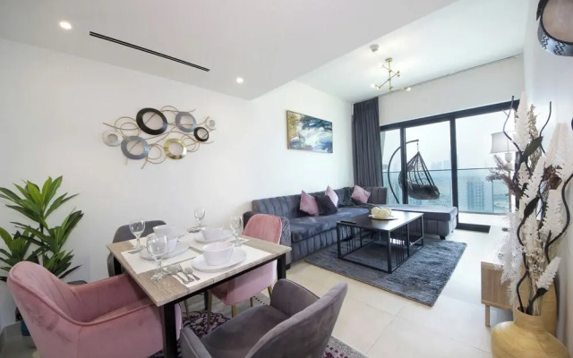 Silk Valley - Luxury 3BR with City View