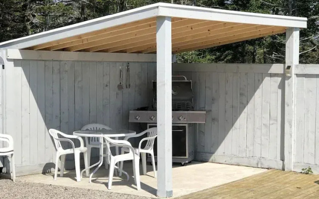 The Lake House Bed & Breakfast