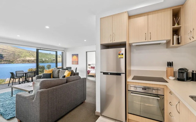 Residence du Lac by Staysouth