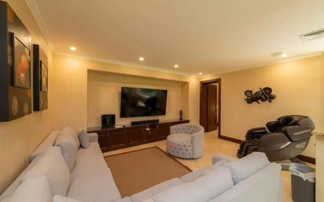 - Casa Zafiro 7 Bedrooms Private Pool