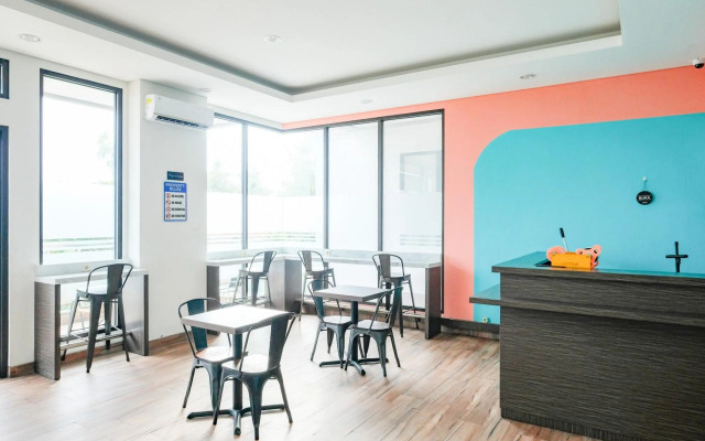 Sans Hotel Rajawali Surabaya