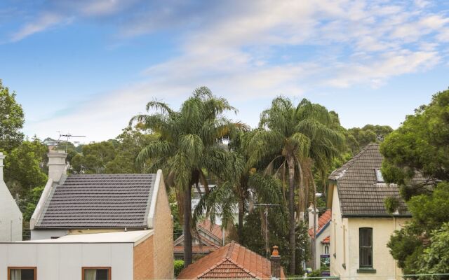 One Bedder With Pool Very Close to City