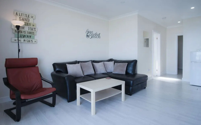 Sunbeam - 2 Bedroom Apartment - Pendine