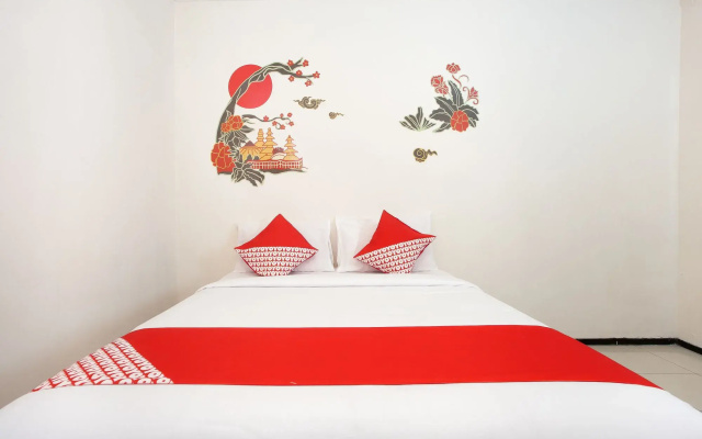 OYO 143 Dukuh Kupang Residence