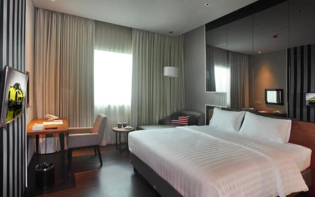 Cabin Hotel