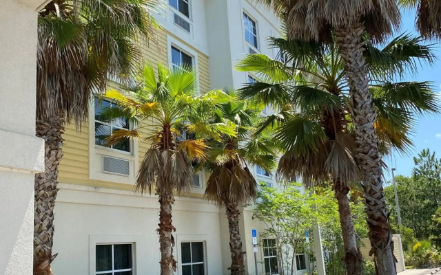 Holiday Inn Express & Suites Palm Coast I95 by IHG