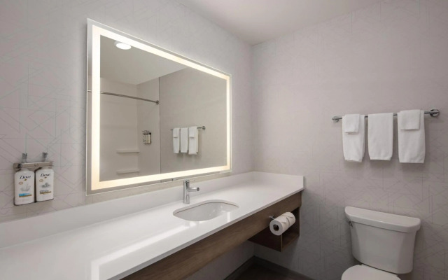 Holiday Inn Express Bothell by IHG
