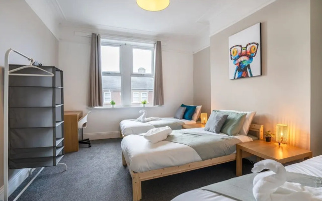4bedrooms-3bath-9beds-wallsend