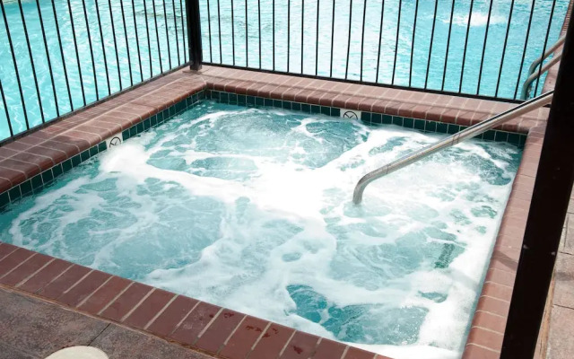 French Quarter Resort