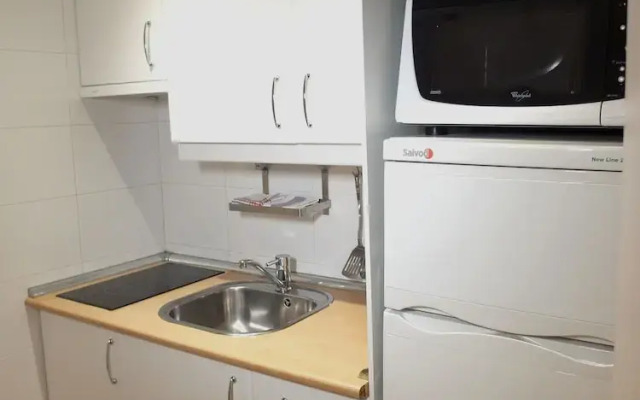 DFlat Escultor Madrid 106 Apartments