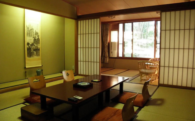 Highland Hotel Sansou