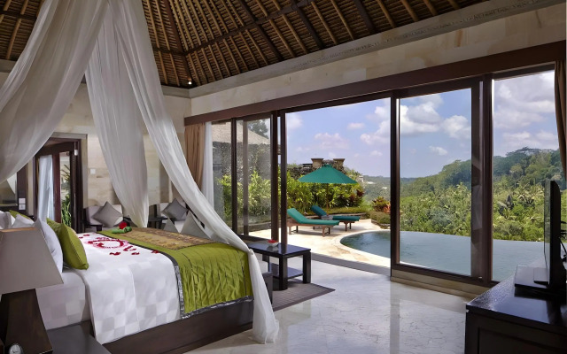 Отель Royal Pita Maha