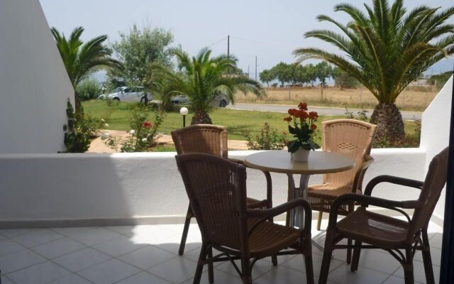 Oasis Hotel Kyparissia