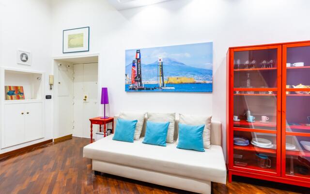 Mezzanine Studio in Mergellina by Wonderful Italy