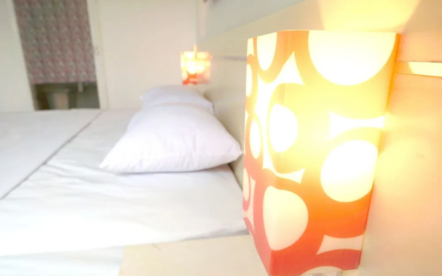 Oyo 1489 Simona Hotel